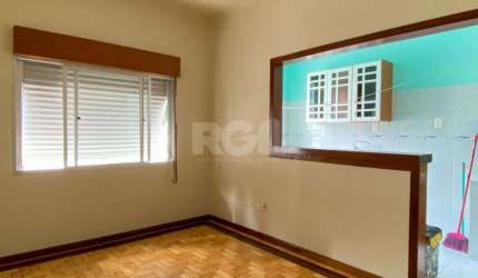 Apartamento 1 dormitório, de frente, com ótima posição solar, no Centro Histórico