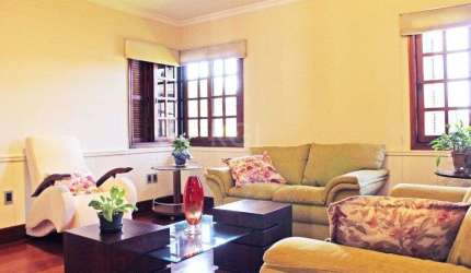 Casa para Venda - 300m², 4 dormitórios, sendo 1 suites, 4 vagas - Coronel Aparício Borges