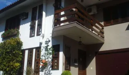 Casa em Condomínio à Venda no Bairro Tristeza – Zona Sul de Porto Alegre