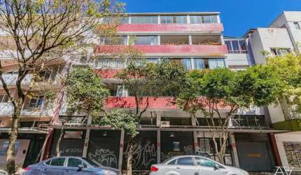 Apartamento 2 dormitórios com vaga e elevador no bairro Floresta