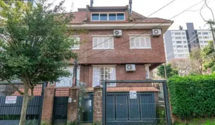Casa com 233m² para Aluguel na Tristeza – 2 Dorms, Espaço Gourmet e Garagem