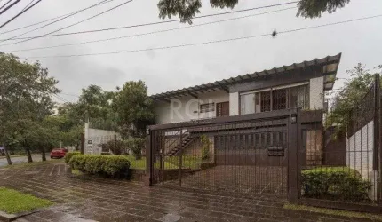 Casa Comercial em Chácara das Pedras