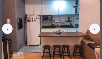 Apartamento 2 dormitórios com 1 suíte semi mobiliado com vaga no bairro Cristal Porto Alegre/RS