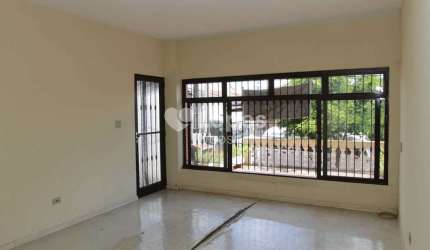 Casa com 3 dorms, Jardim Calegaris