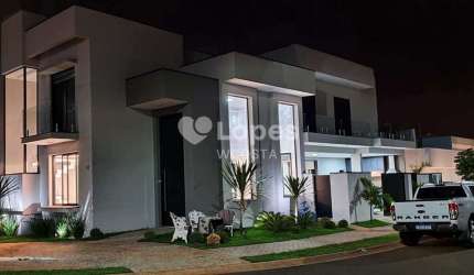 Sobrado com 4 dorms, Residecial Club Portinari