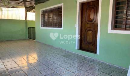 Casa com 3 dorms, Santa Cecília, Paulínia