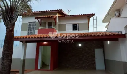 Sobrado com 3 dorms, Condomínio Okinawa