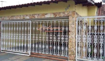 Casa Térrea com 3 quartos, 500m², com piscina.