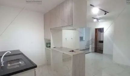 Studio de 35 m² a venda na Vila Califórnia, com 1 dormitório, 1 banheiro, cozinha planejada, lavanderia, área de serviço, mobiliado