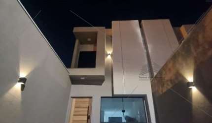 Sobrado novo de 118 m² a venda na Vila Independência, com 3 dormitórios sendo 1 suíte master, 3 banheiros, lavanderia, varada, cozinha, sala, 2 vagas