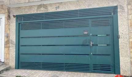 Venha conhecer essa incrível casa com 3 quartos, 2 salas, 3 banheiros, 2 vagas de garagem, 160 m2 de área, localizada em um dos bairros mais charmosos