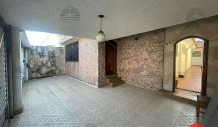 Casa térrea isolada a venda na Mooca com 140m² ac, sala 3 ambientes,3 dormitórios (1 suíte com banheira), copa cozinha, edícula, 3 vagas, quintal