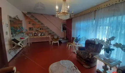 Imóvel à venda ou locação - Casa com 3 quartos, 1 suíte, 2 salas, 4 banheiros, 3 vagas de garagem e 300m² no Carandiru, SP.