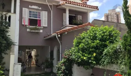 Casa de vila a venda, 218 m² no Cambuci, 5 dormitórios, 2 suítes, sala 2 ambientes, 4 banheiros, varanda, moveis planejados, churrasqueira, 4 vagas