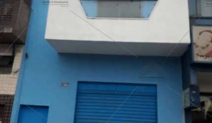 Predio comercial no Centro de Santo Andre a venda ou locação, com loja, 6 salas, 5 banheiros.