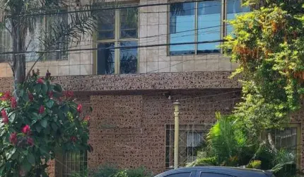 Sobrado na Mooca: Espaçoso, Confortável e Completo! 08 quartos, 1 sala, 03 banheiros, 3 vagas de garagem. Agende sua visita agora!