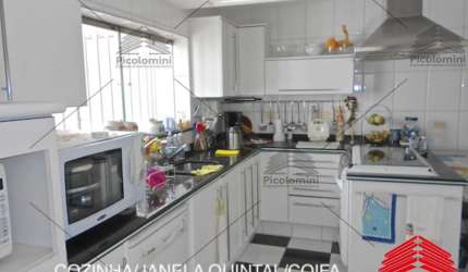 Sobrado a venda de 260 m² na 4 dormitórios, 3 suítes, 4 banheiros, lavanderia, lavabo, cozinha planejada, quintal, salão de festas, 4 vagas de garagem