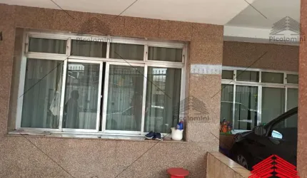 Sobrado grande com 180 m2 a venda na Vila Alpina, Rua Catuaba, a 500 metros do Carrefour São Caetano do Sul.