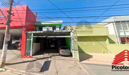 Sala Comercial para locação (Sobreloja) de 180m² no Bairro do Tatuapé contendo 5 salas, cozinha, sala para deposito.