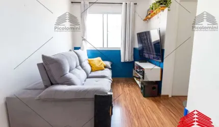 Apartamento à venda no Brás com 43 m², com dois dormitórios, uma vaga, um banheiro; móveis planejados na lavanderia, cozinha, sala, dormitório