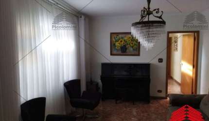 Imperdível: Casa à venda em São Paulo-SP, na Vila Carrão, com 3 quartos, todos suítes, 5 banheiros, 2 vagas e 187 m².
