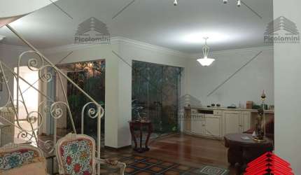Imóvel imperdível na Vila Formosa: Casa com 3 quartos, 1 suíte, 2 salas, 4 banheiros, 4 vagas e 250m² em SP.