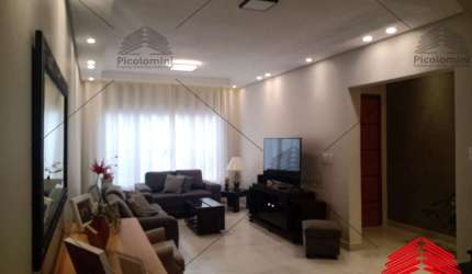 Sobrado a venda na Vila Zelina de 245m², 3 suítes sendo 1 com closet, 5 banheiros, Sala, Copa e cozinha integrada, Área gourmet, 6 vagas de garagem