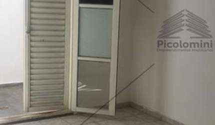 Apartamento para locação na Mooca de 80m, 1 quarto, 1 banheiro, lavanderia, cozinha, pequeno Quintal