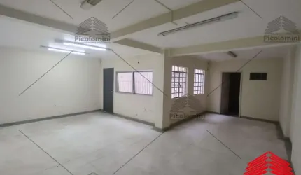 Galpão para locação na Mooca de 390m², varias salas, 2 andares, 10 de frente por 39 de fundo