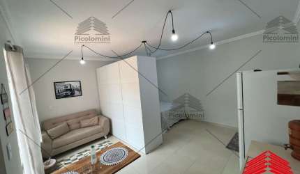 Casa Térrea reformada para locação na Mooca de 60m², 1 quarto, 1 banheiro, lavanderia, área de serviço, quintal, sala, cozinha, semi mobiliada