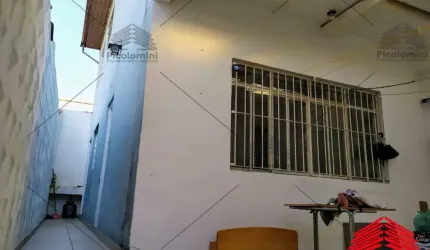 Casa Assobradada a venda na Vila Alpina de 217m², 5 quartos, 2 banheiros, lavanderia, sala, cozinha, 1 vaga de garagem