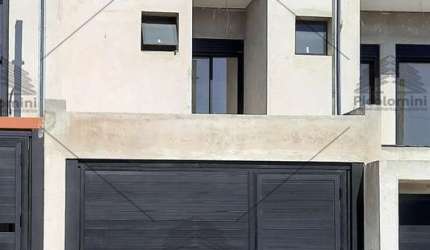 Imperdível casa à venda em São Paulo-SP, Jardim Avelino: 2 quartos, 2 suítes, 1 sala, 3 banheiros, 1 vaga, 75m². Confira!