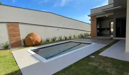 LINDA CASA TÉRREA EM CONDOMÍNIO QUINTAS DA BOA VISTA COM TRÊS SUÍTES