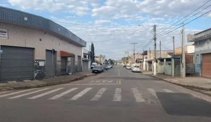 Ponto comercial com 6 salas à venda no Centro, Atibaia  por R$ 850.000