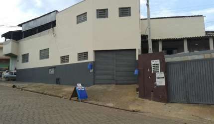4 salões com uma casa pequena a venda, em Bom jesus dos Perdões