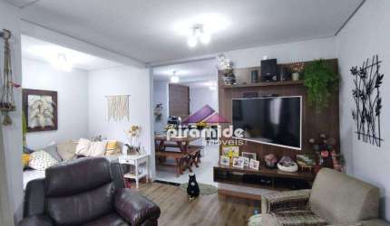 Casa à venda, 182 m² por R$ 950.000,00 - Conjunto Residencial Vale dos Pinheiros - São José dos Campos/SP