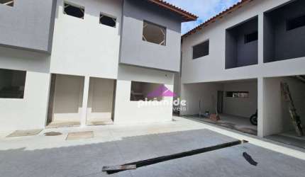 Casa com 2 dormitórios à venda, 79 m² por R$ 440.000,00 - Cidade Jardim - Caraguatatuba/SP