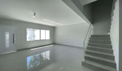 Casa com 3 dormitórios à venda, 176 m² por R$ 930.000,00 - Monte Castelo - São José dos Campos/SP