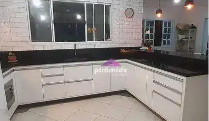 Casa com 3 dormitórios à venda, 250 m² por R$ 760.000,00 - Martim de Sá - Caraguatatuba/SP