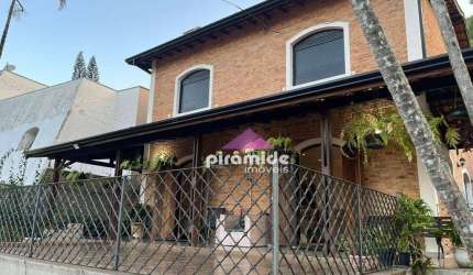Casa com 4 dormitórios à venda, 256 m² por R$ 1.900.000,00 - Centro - Guararema/SP