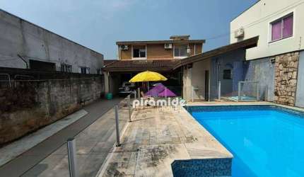 Casa com 3 dormitórios à venda, 244 m² por R$ 830.000,00 - Martim de Sá - Caraguatatuba/SP