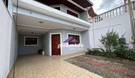 Casa com 4 dormitórios à venda, 222 m² por R$ 830.000,00 - Residencial de Ville - São José dos Campos/SP