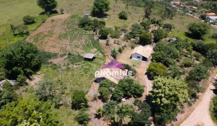 Sítio com 2 dormitórios à venda, 24000 m² por R$ 920.000,00 - Chácara Marambaia - Caçapava/SP
