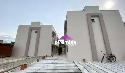 Casa com 2 dormitórios à venda, 85 m² por R$ 480.000,00 - Pontal de Santa Marina - Caraguatatuba/SP