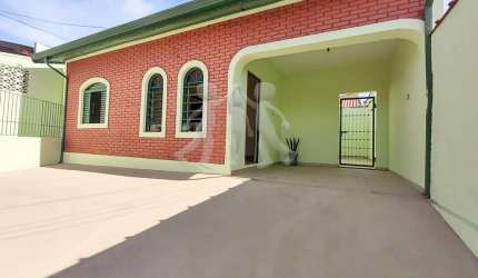 Casa à venda no bairro Parque Fazendinha em Campinas/SP