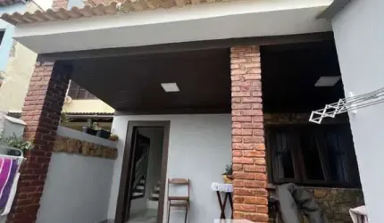 Casa para Venda em Saquarema, Centro, 4 dormitórios, 1 suíte, 3 banheiros, 1 vaga