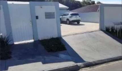 Condomínio com 6 Casas alugadas