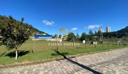Terreno à venda na Rua Sofia Leal Corrêa, 1, Zorzi, Caxias do Sul por R$ 250.000