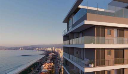 APARTAMENTO ALTO PADRÃO COM 1 SUÍTE MAIS 2 DEMI-SUÍTES NO CENTRO DE BALNEÁRIO PIÇARRAS-SC