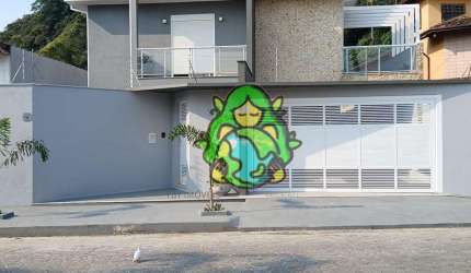 Ótima casa à venda, Sumaré, Caraguatatuba, SP.